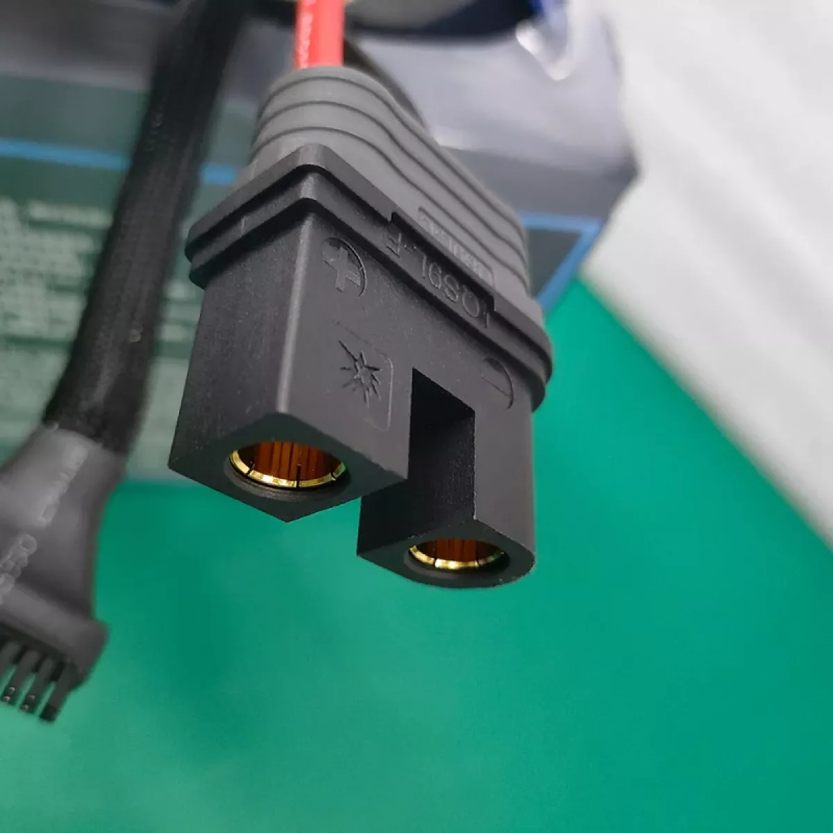 Аккумулятор XINGTO 66.6V 18S 40000mAh 10C LiPo – 340 Вт·ч/кг, полутвёрдый литиевый для БПЛА Аккумулятор XINGTO 66.6V 18S 40000mAh 10C LiPo – 340 Вт·ч/кг, полутвёрдый литиевый для БПЛА